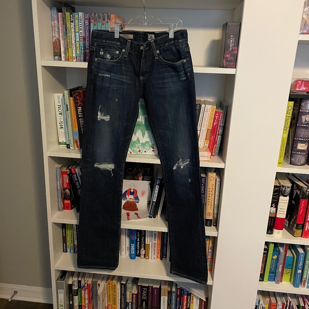 AG The Tomboy Relaxed Straight Jean Distressed Size 25R